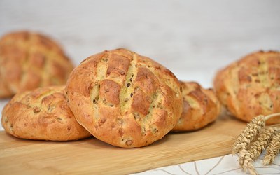 Oškvarkovo-cibuľové pagáče so Silkgrain Onion Garlic