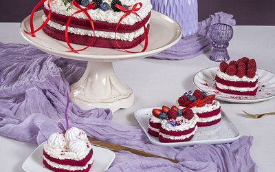 Purple Velvet Torta Srdce Valentín 2026 á 24 cm