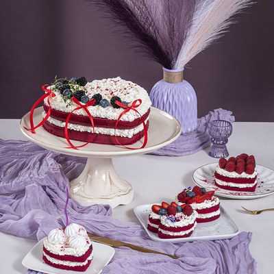 Purple Velvet Torta Srdce Valentín 2026 á 24 cm