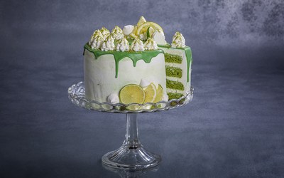 Svieža citrónová torta so zeleným čajom