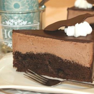 Čokoládovo-višňová torta s marcipánom